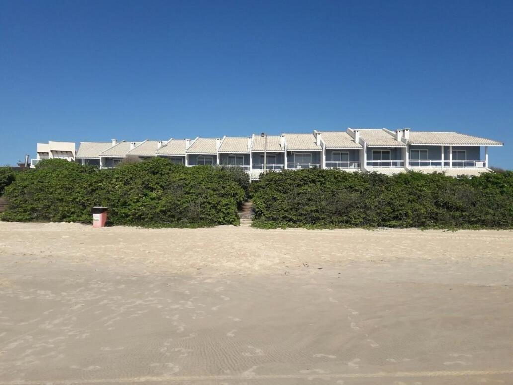 Sobrado Frente Ao Mar Mariscal Para 6 E 8 Pessoas Bombinhas Ngoại thất bức ảnh